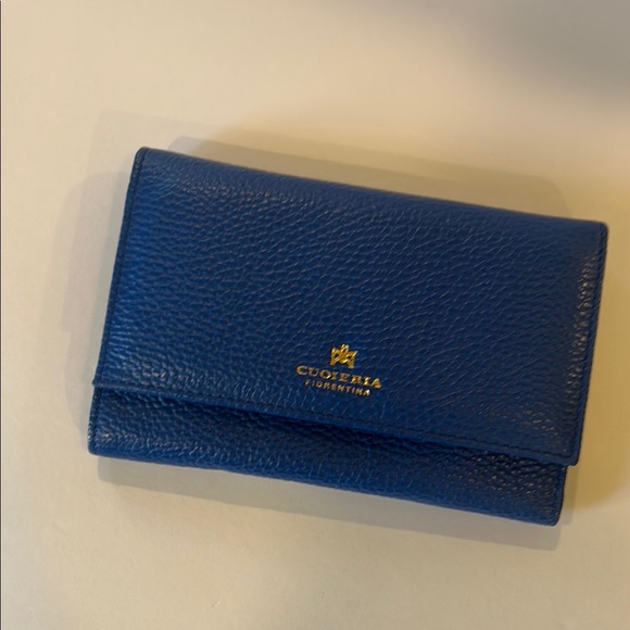 cuoieria Accessories - Blue Leather Key Card Holder with Gold Emblem